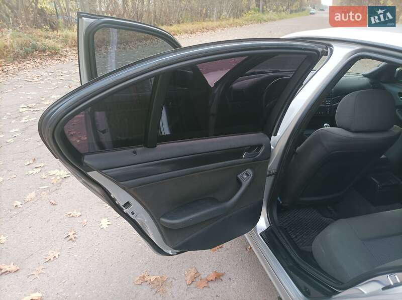 Седан BMW 3 Series 2003 в Львове фото 17 Седан BMW 3 Series 2003 в Львове