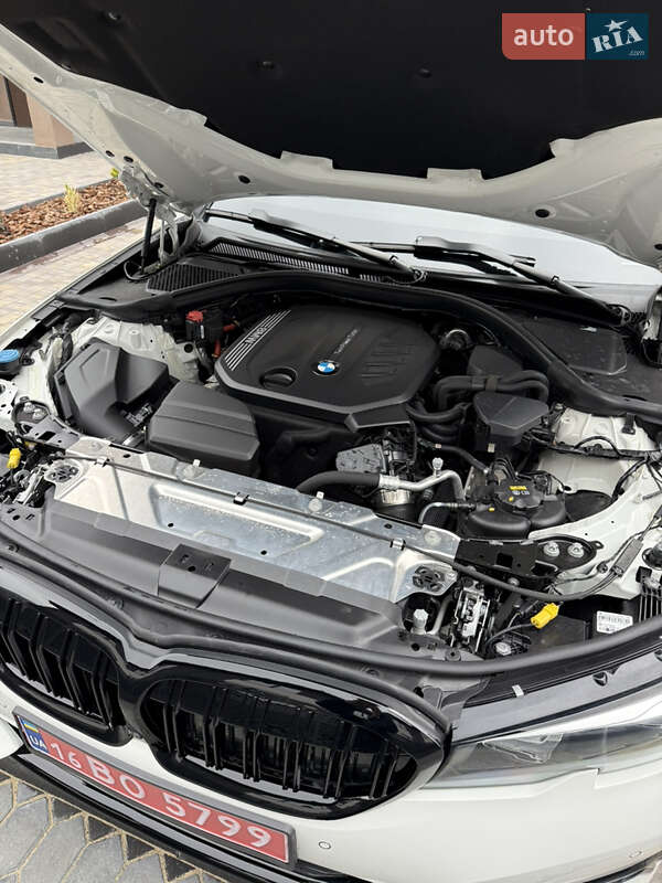 Седан BMW 3 Series 2020 в Одессе