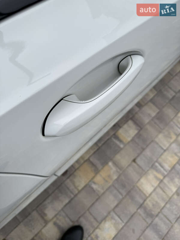 Седан BMW 3 Series 2020 в Одессе