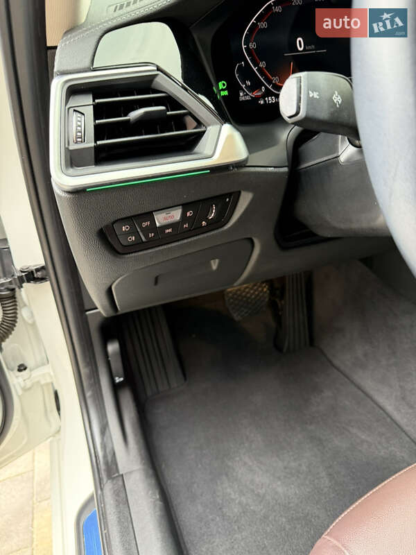 Седан BMW 3 Series 2020 в Одессе