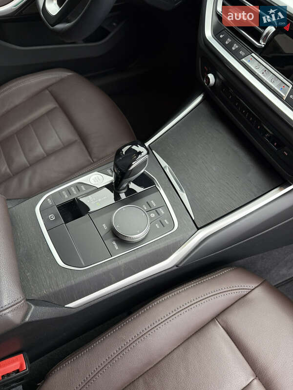 Седан BMW 3 Series 2020 в Одессе