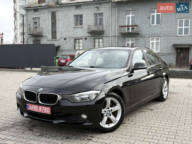 Седан BMW 3 Series 2014 в Львові