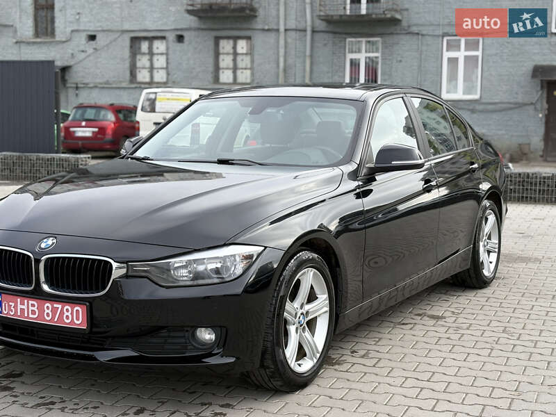 Седан BMW 3 Series 2014 в Львові