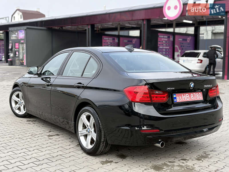 Седан BMW 3 Series 2014 в Львові