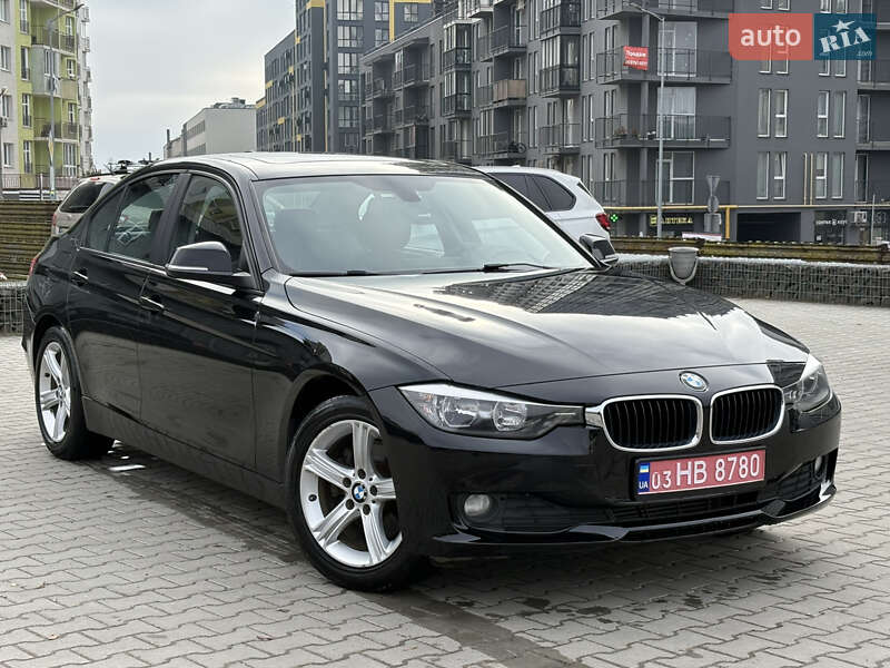 Седан BMW 3 Series 2014 в Львові