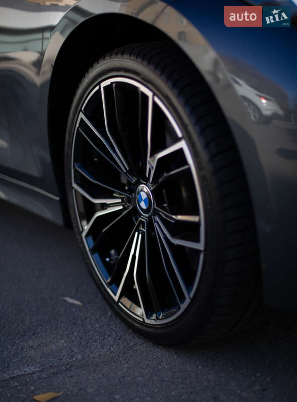 Седан BMW 3 Series 2020 в Виннице