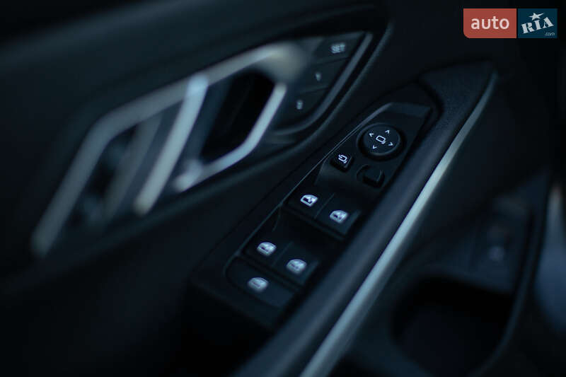 Седан BMW 3 Series 2020 в Виннице