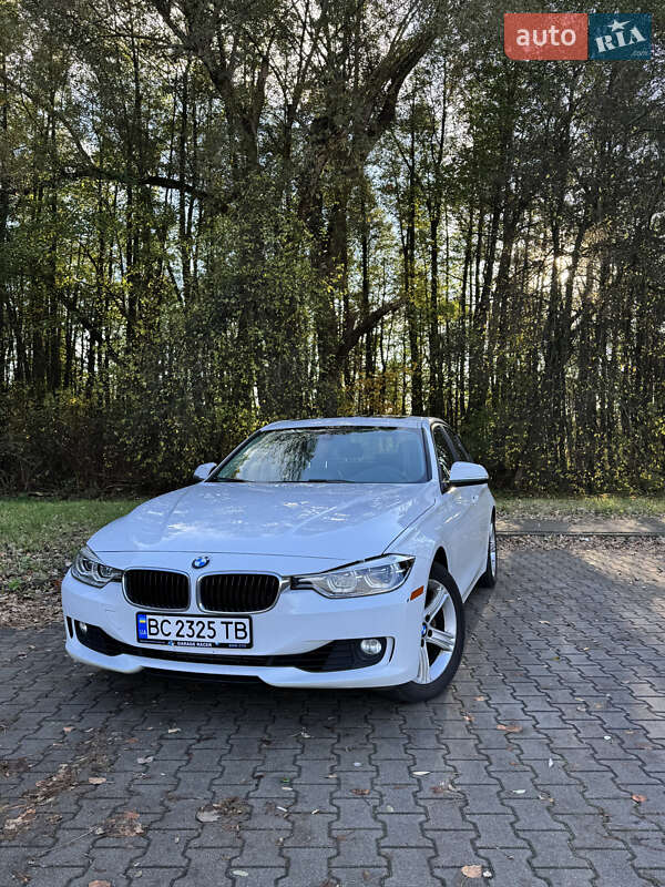 Седан BMW 3 Series 2012 в Львові