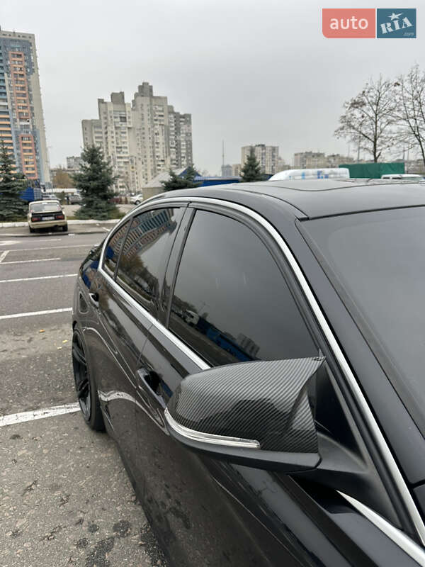 Седан BMW 3 Series 2014 в Киеве
