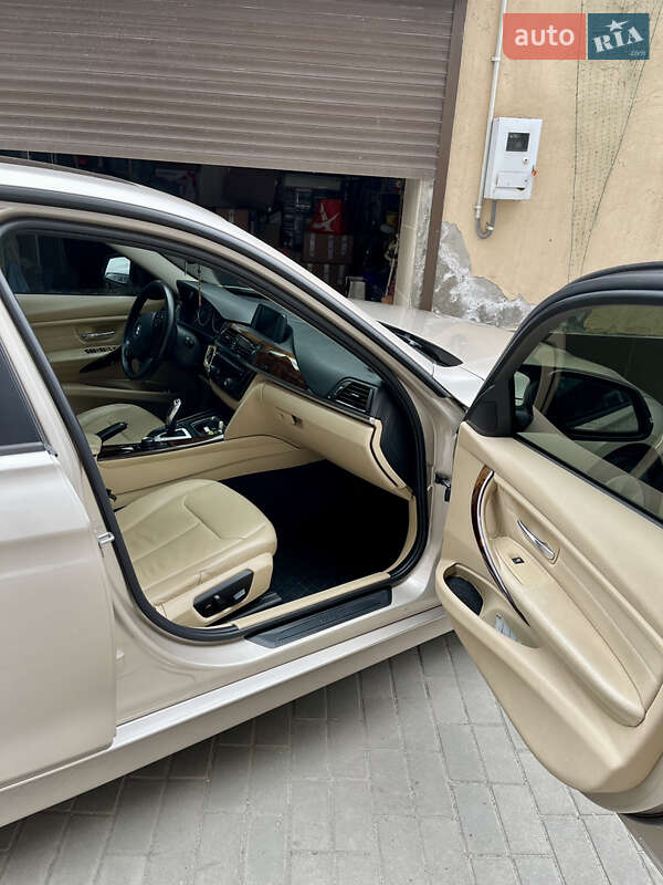 Седан BMW 3 Series 2012 в Хмельницком