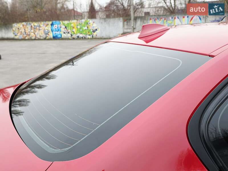 Седан BMW 3 Series 2014 в Хмельницькому