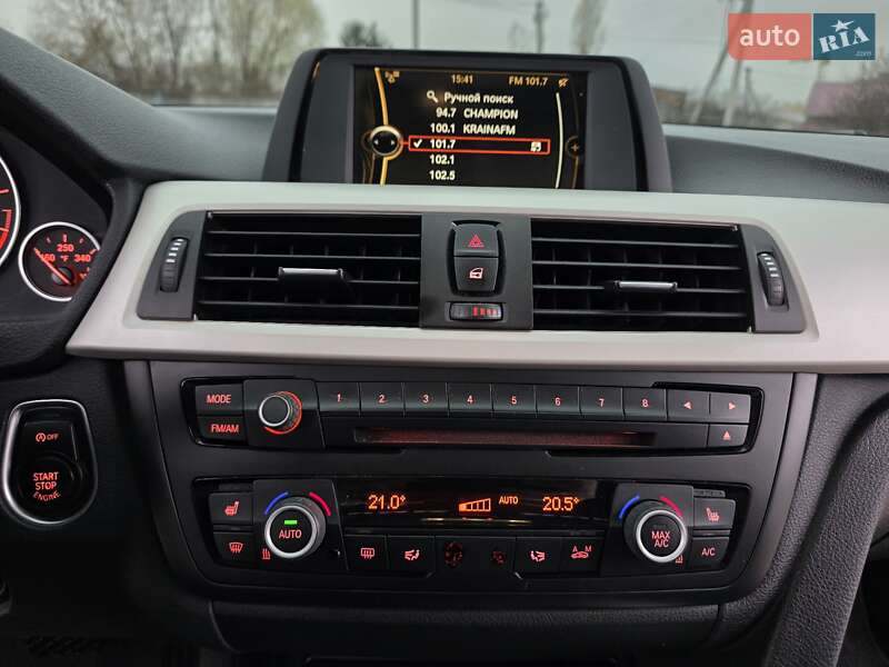 Седан BMW 3 Series 2014 в Хмельницькому