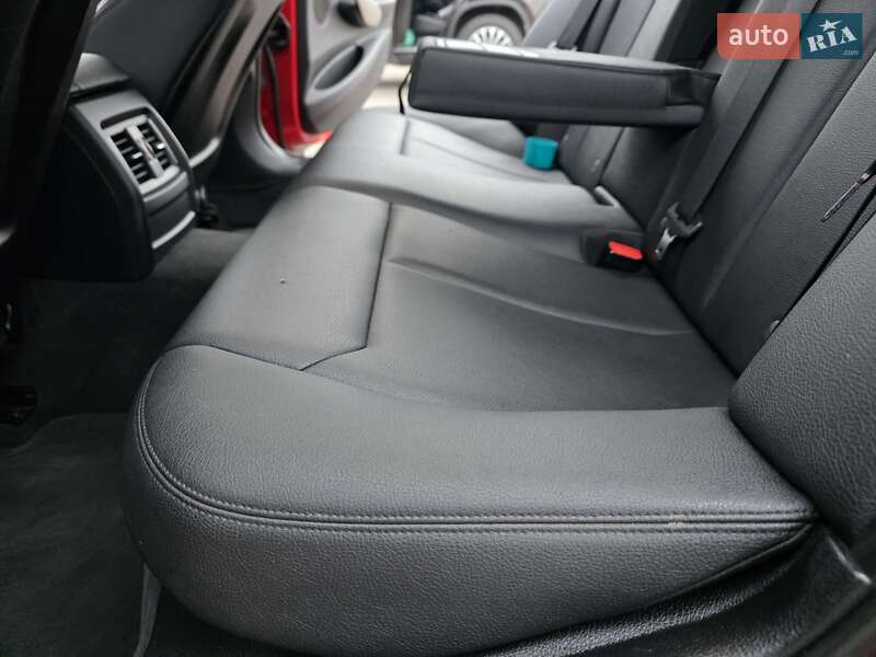 Седан BMW 3 Series 2014 в Хмельницькому