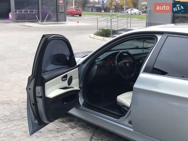 Седан BMW 3 Series 2005 в Николаеве фото 11 Седан BMW 3 Series 2005 в Николаеве
