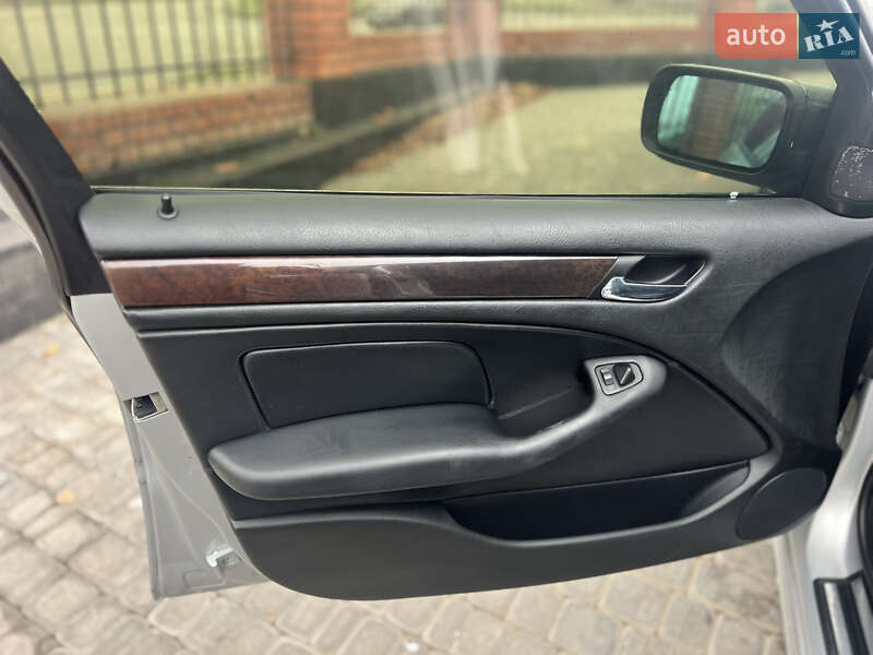 Седан BMW 3 Series 2002 в Кривом Роге