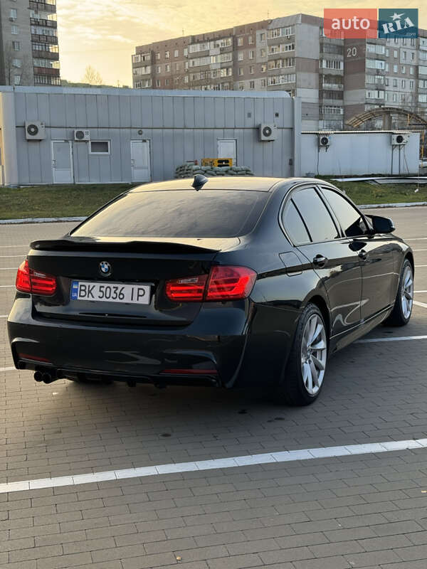 Седан BMW 3 Series 2012 в Конотопе