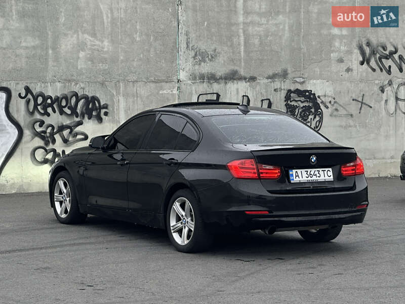 Седан BMW 3 Series 2015 в Львове