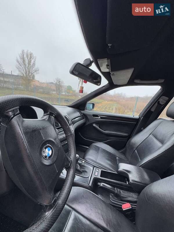 Седан BMW 3 Series 2001 в Изяславе
