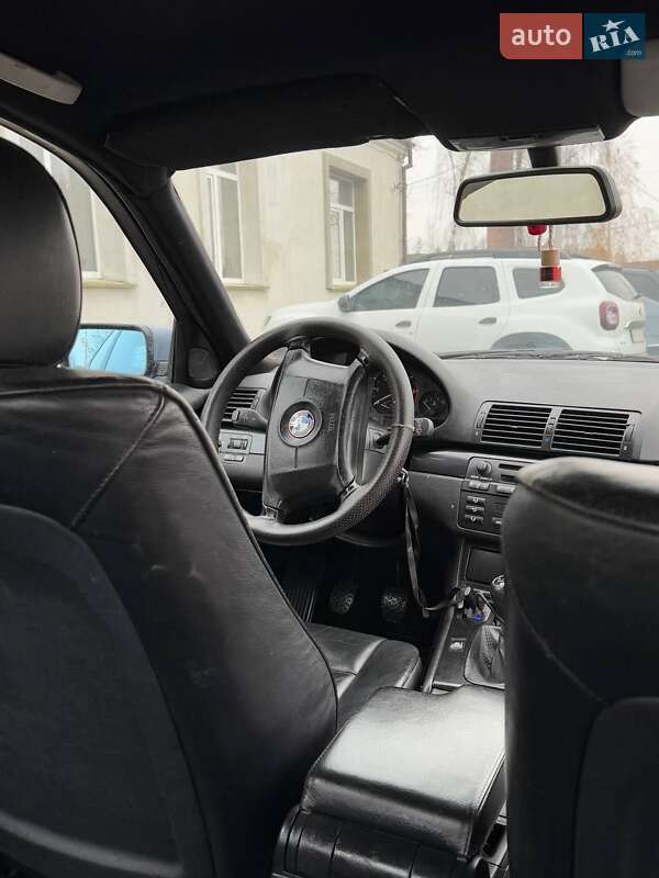 Седан BMW 3 Series 2001 в Изяславе