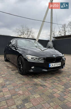 Седан BMW 3 Series 2014 в Смілі