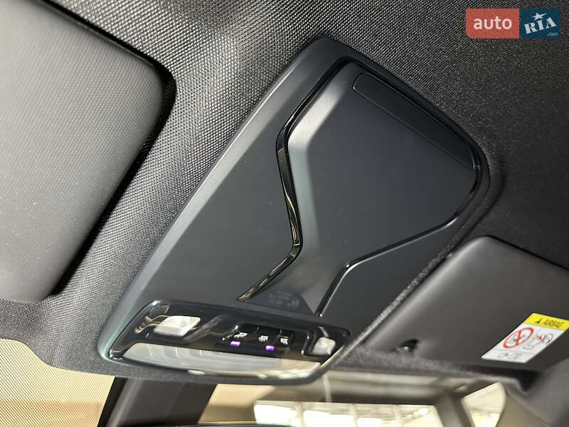 Седан BMW 3 Series 2019 в Киеве