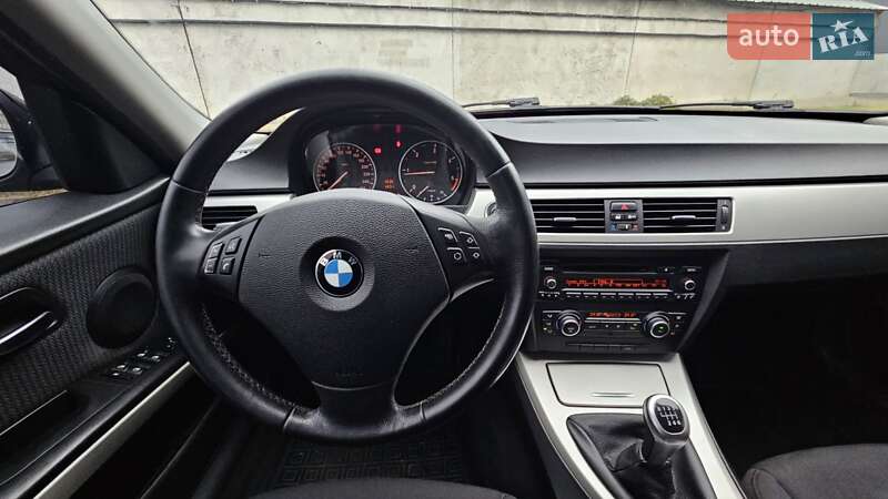 Универсал BMW 3 Series 2012 в Киеве фото 23 Универсал BMW 3 Series 2012 в Киеве