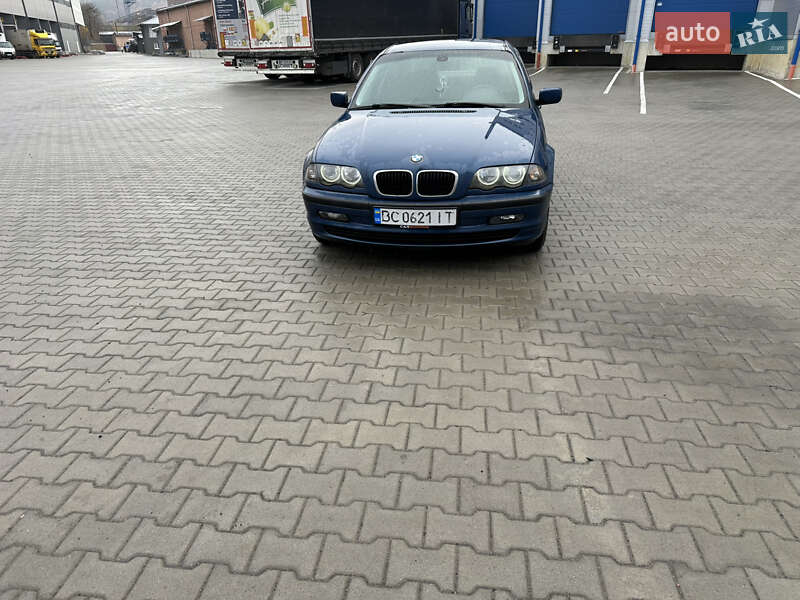 Седан BMW 3 Series 2001 в Львове
