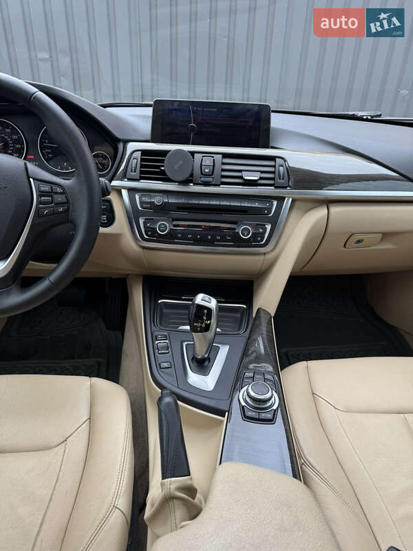 Седан BMW 3 Series 2012 в Киеве