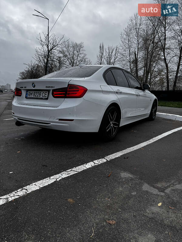 Седан BMW 3 Series 2012 в Киеве фото 4 Седан BMW 3 Series 2012 в Киеве