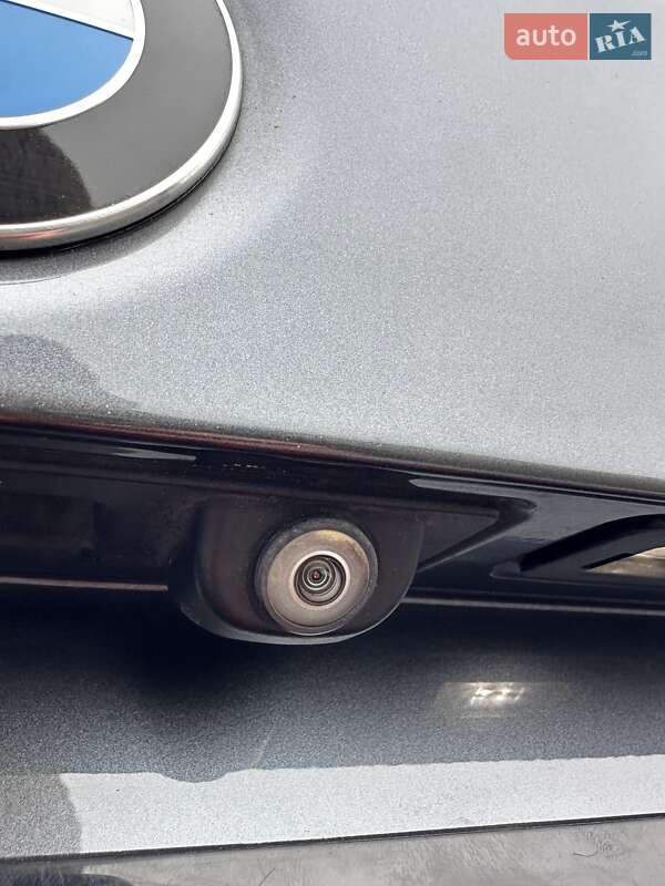 Седан BMW 3 Series 2017 в Белогородке