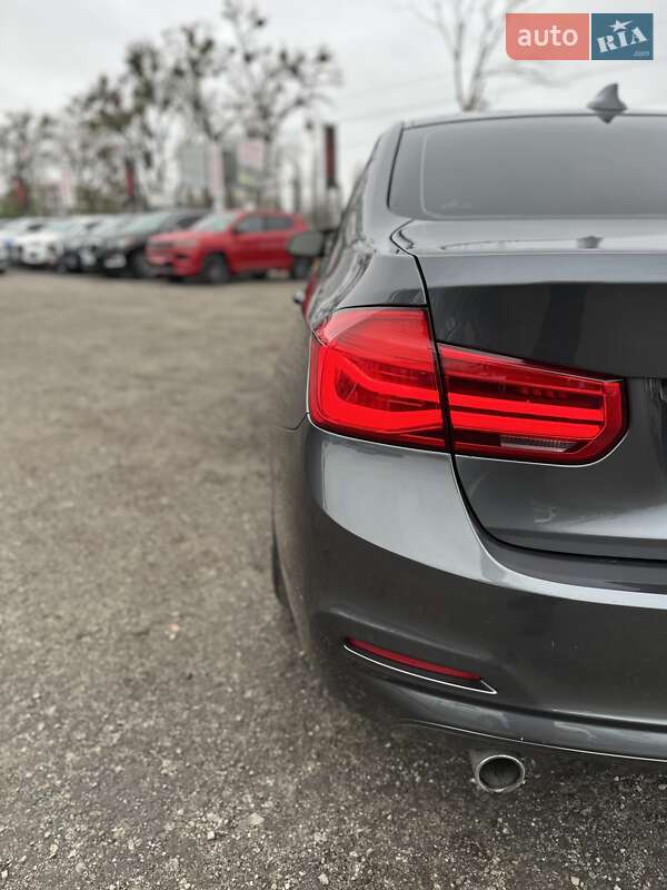 Седан BMW 3 Series 2017 в Белогородке