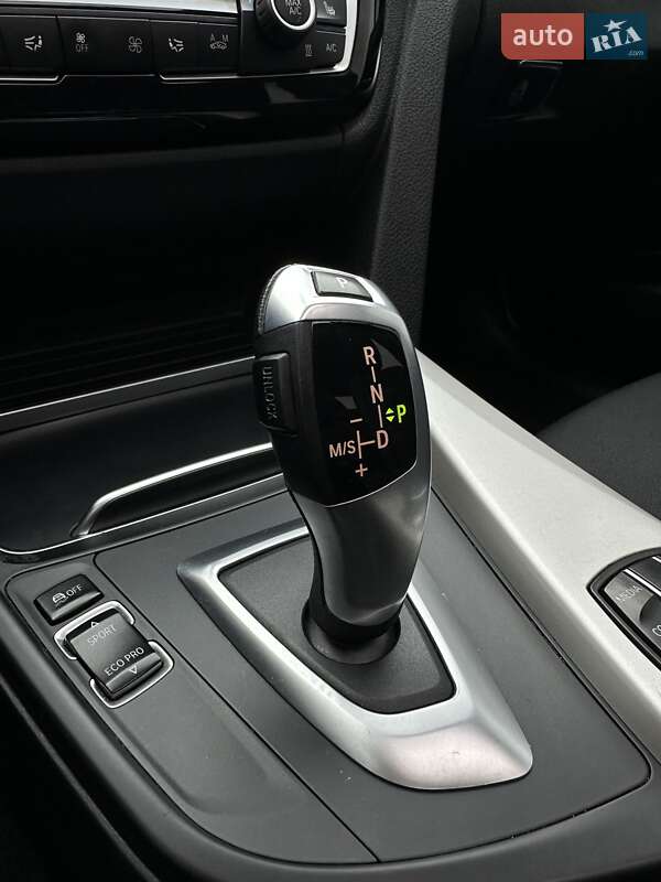 Седан BMW 3 Series 2017 в Белогородке