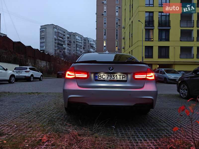 Седан BMW 3 Series 2016 в Львове