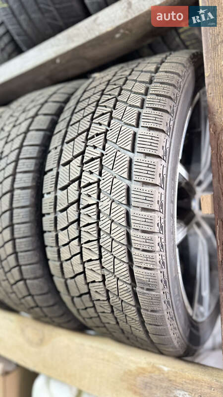 Седан BMW 3 Series 2019 в Львове