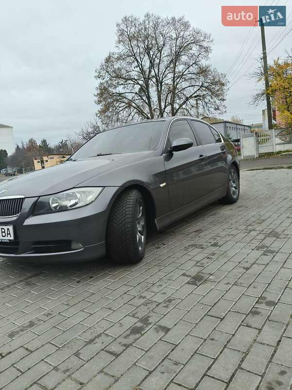 Седан BMW 3 Series 2005 в Володарке