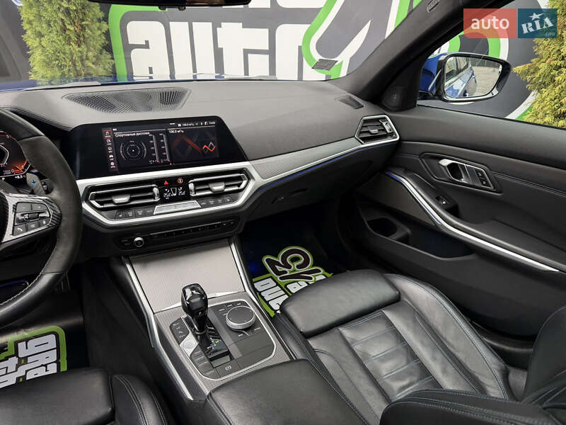 Седан BMW 3 Series 2018 в Киеве