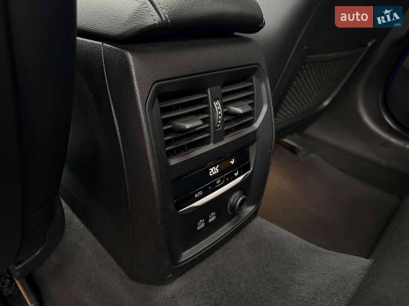 Седан BMW 3 Series 2018 в Киеве