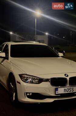 Седан BMW 3 Series 2014 в Львові