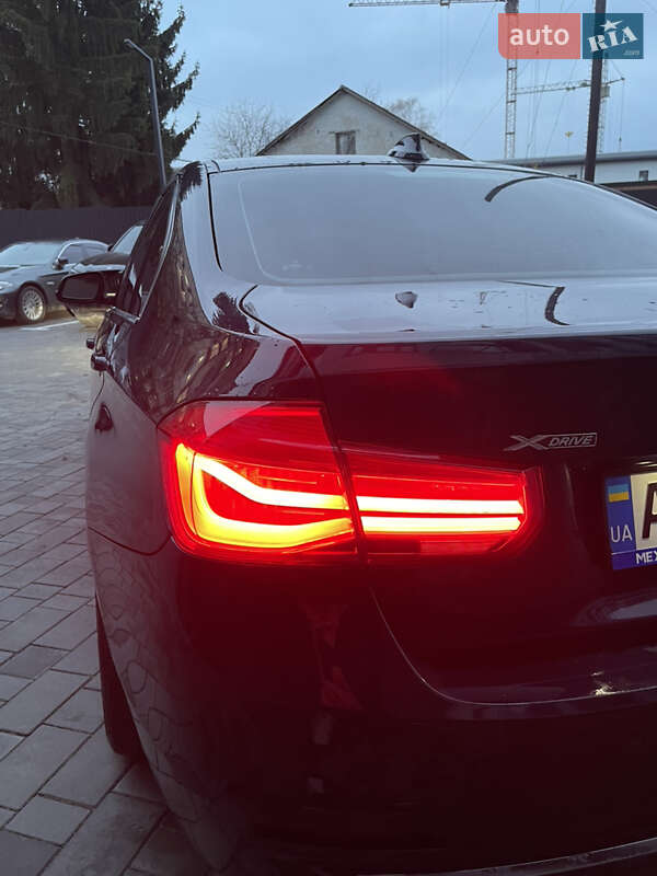 Седан BMW 3 Series 2015 в Виннице