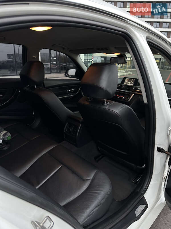 Седан BMW 3 Series 2013 в Киеве