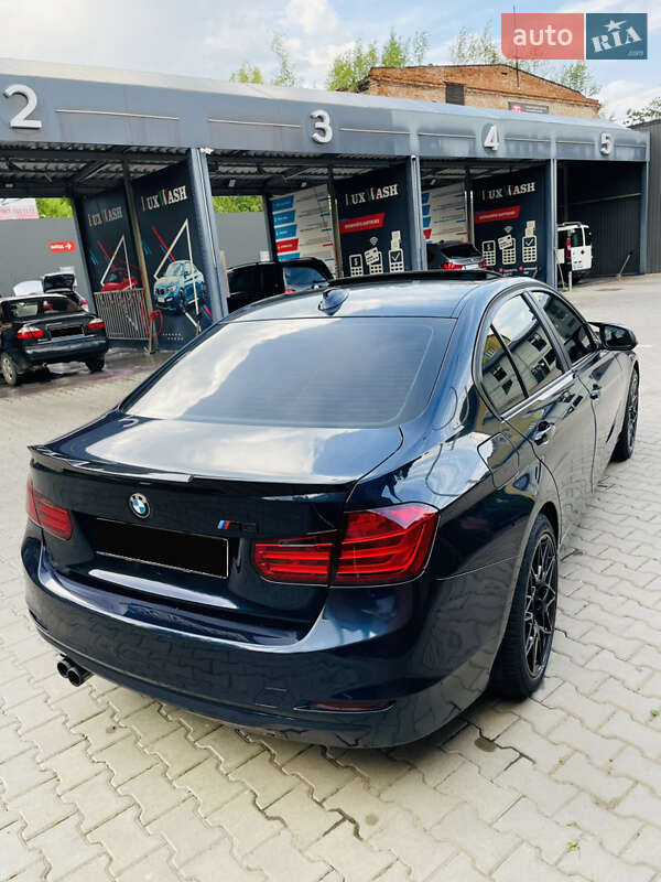 Седан BMW 3 Series 2012 в Івано-Франківську