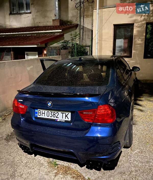 Седан BMW 3 Series 2005 в Одессе