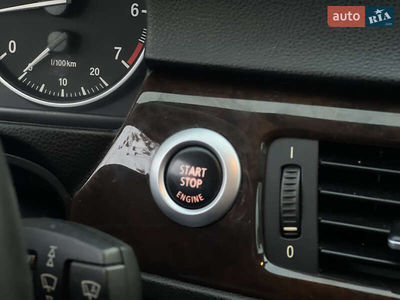 Седан BMW 3 Series 2008 в Миколаєві