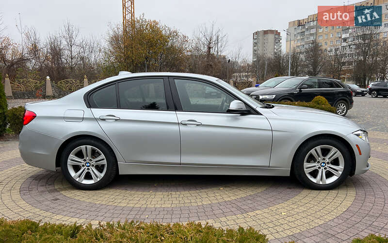 Седан BMW 3 Series 2015 в Львові
