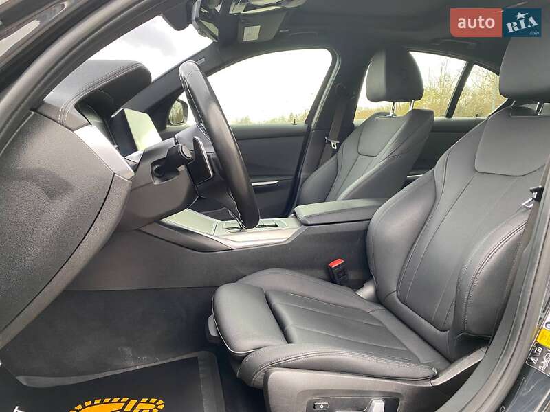 Седан BMW 3 Series 2020 в Львове