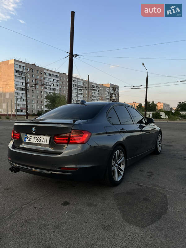 Седан BMW 3 Series 2013 в Днепре