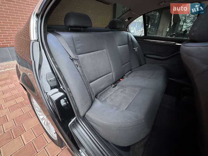 Седан BMW 3 Series 2002 в Одессе