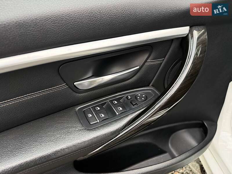 Седан BMW 3 Series 2016 в Хмельницькому