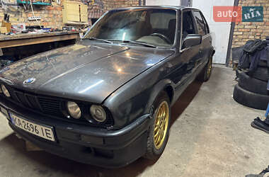 Седан BMW 3 Series 1987 в Києві