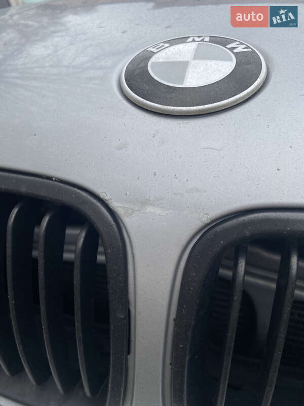 Седан BMW 3 Series 2000 в Новомосковську